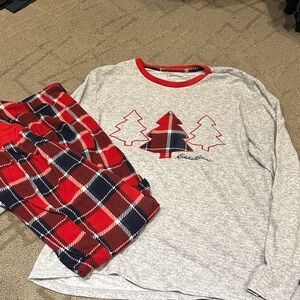 Eddie Bauer Men's Gray and Red holiday Pajama Set
